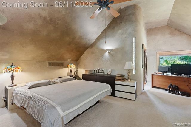 308 Nuthatch Road, Ortonville, MI 48462
