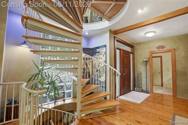 308 Nuthatch Road, Ortonville, MI 48462