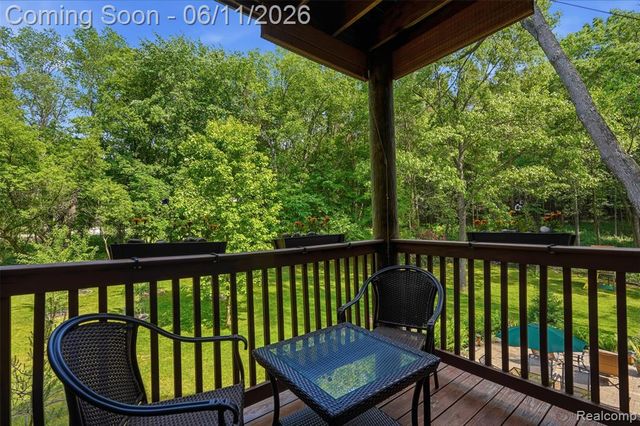 308 Nuthatch Road, Ortonville, MI 48462