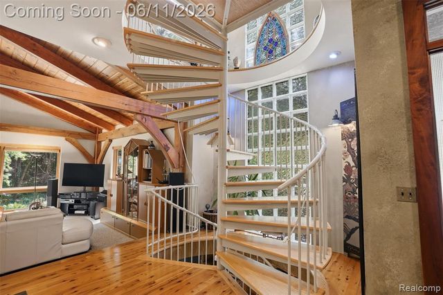 308 Nuthatch Road, Ortonville, MI 48462