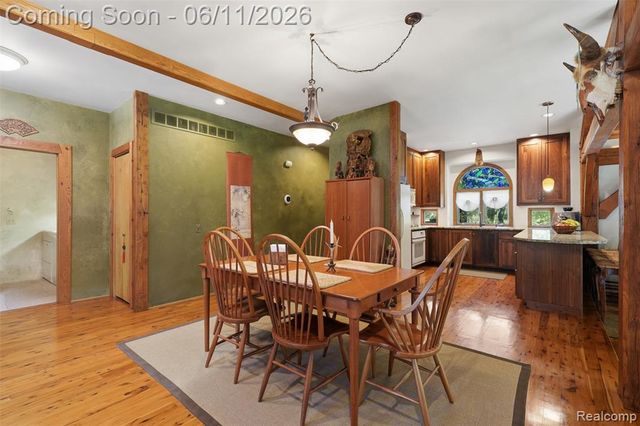 308 Nuthatch Road, Ortonville, MI 48462