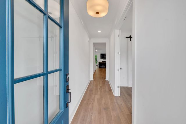 261 Cornice Dr, La Vergne, TN 37086