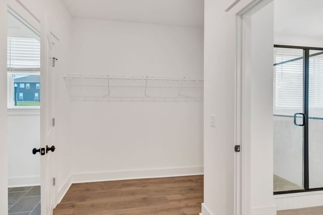 261 Cornice Dr, La Vergne, TN 37086