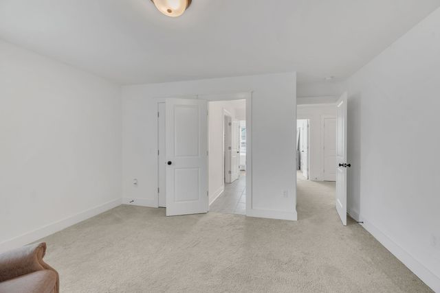 261 Cornice Dr, La Vergne, TN 37086