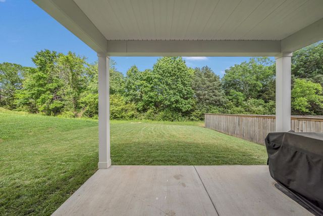 261 Cornice Dr, La Vergne, TN 37086