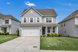261 Cornice Dr, La Vergne, TN 37086