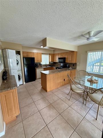 150 SE Village Dr 150, Port St. Lucie, FL 34952
