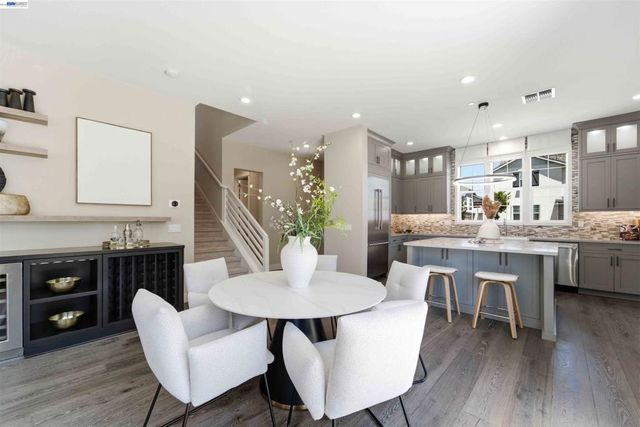 37595 Sea Bank Street, Newark, CA 94560