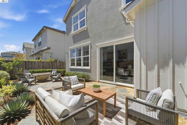 37595 Sea Bank Street, Newark, CA 94560