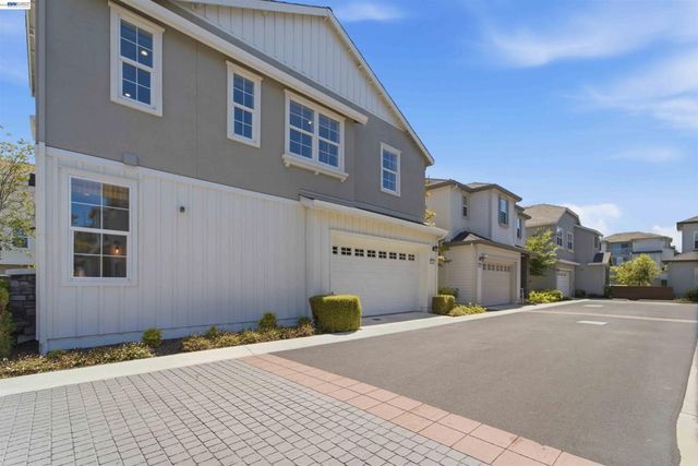37595 Sea Bank Street, Newark, CA 94560