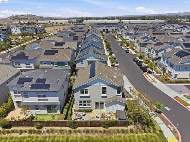 37595 Sea Bank Street, Newark, CA 94560