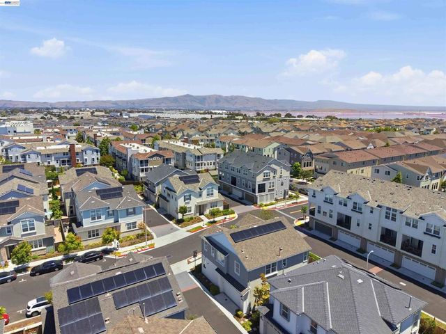 37595 Sea Bank Street, Newark, CA 94560