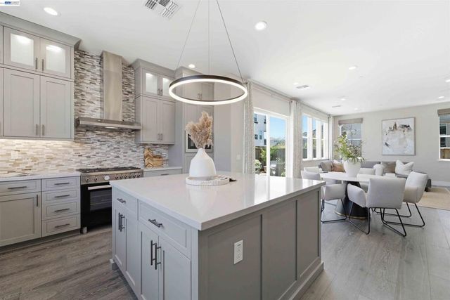 37595 Sea Bank Street, Newark, CA 94560