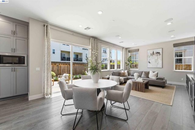 37595 Sea Bank Street, Newark, CA 94560