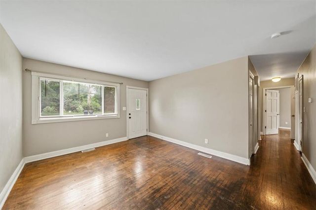 10905 E 47th Street, Kansas City, MO 64133