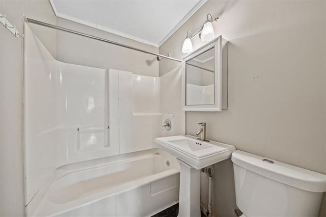 10905 E 47th Street, Kansas City, MO 64133