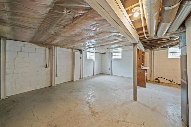 10905 E 47th Street, Kansas City, MO 64133