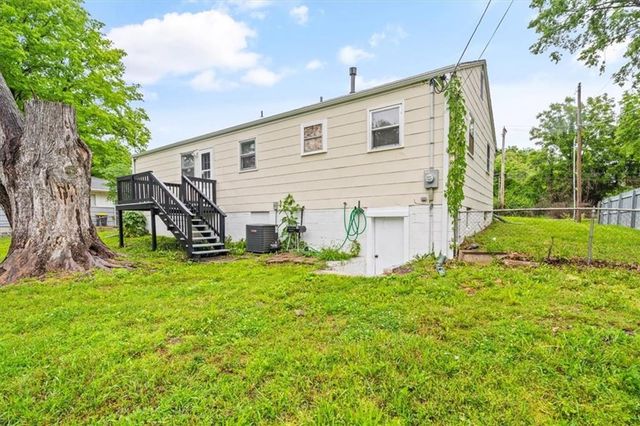10905 E 47th Street, Kansas City, MO 64133
