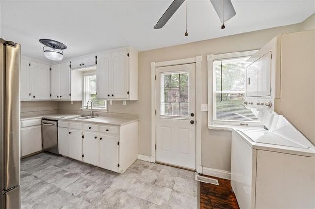 10905 E 47th Street, Kansas City, MO 64133