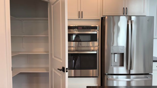 717 ANGELS REST WAY, Columbia, MO 65203