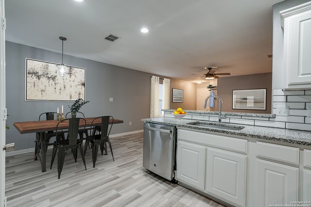 5719 HICKORY CYN, San Antonio, TX 78252