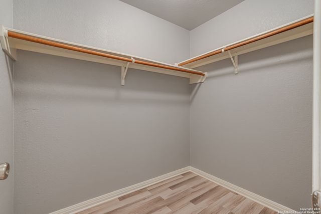 5719 HICKORY CYN, San Antonio, TX 78252