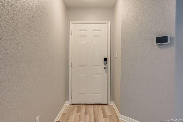 5719 HICKORY CYN, San Antonio, TX 78252