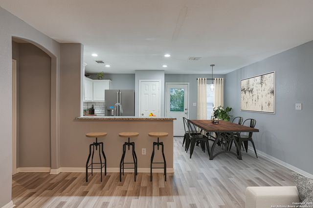 5719 HICKORY CYN, San Antonio, TX 78252