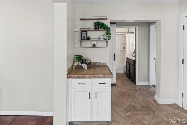 3707 Coronado Drive, Alton, IL 62002