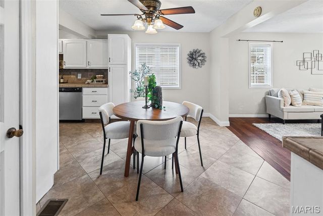 3707 Coronado Drive, Alton, IL 62002