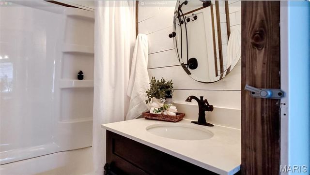 3707 Coronado Drive, Alton, IL 62002