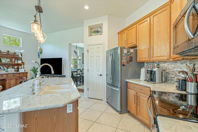 5389 W Winding Desert Drive, Marana, AZ 85658
