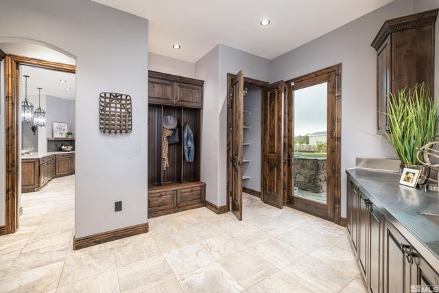 18250 Lake Vista, Washoe Valley, NV 89704