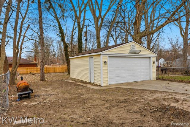 19848 Winston Street, Detroit, MI 48219