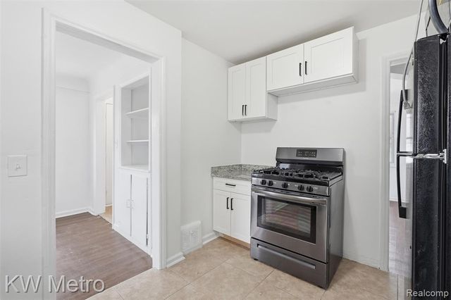 19848 Winston Street, Detroit, MI 48219