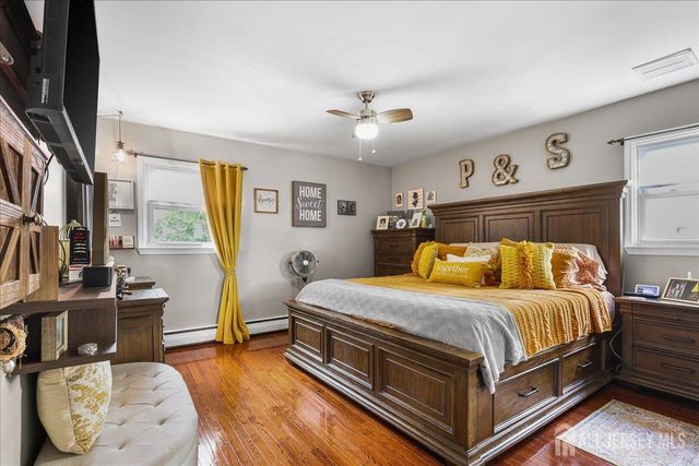 42 Mildred Lane, Fords, NJ 08863