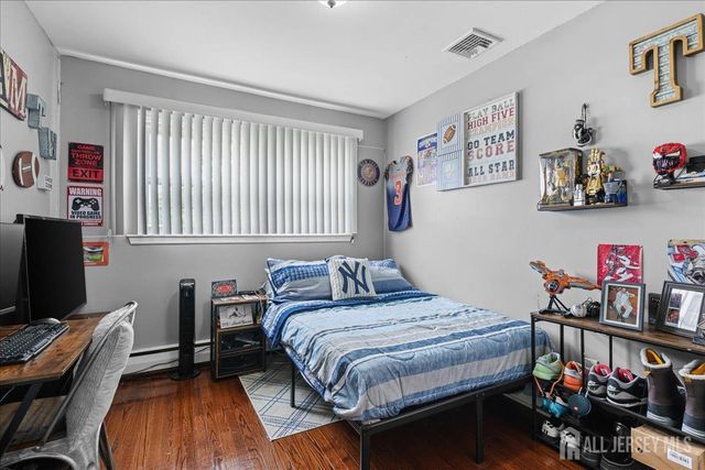 42 Mildred Lane, Fords, NJ 08863
