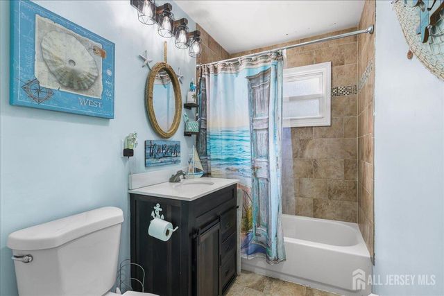 42 Mildred Lane, Fords, NJ 08863
