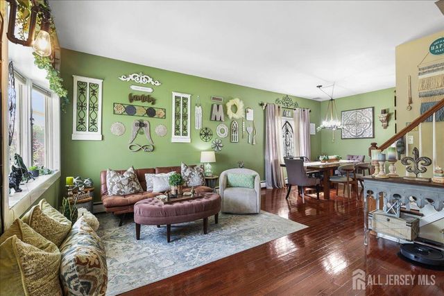 42 Mildred Lane, Fords, NJ 08863