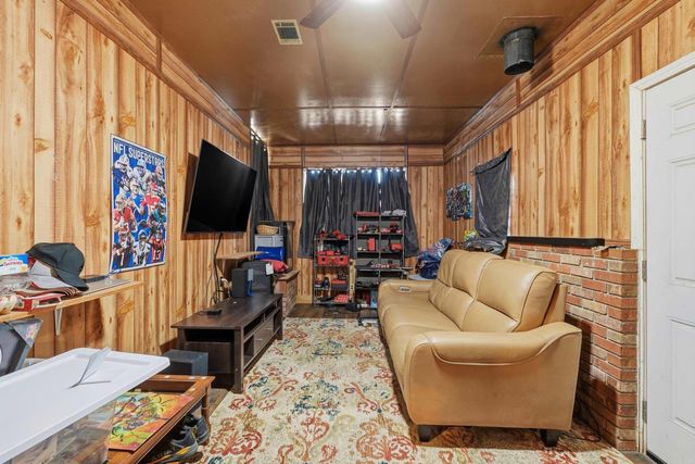 13815 Bonnie Ln, Shannon Hills, AR 72103