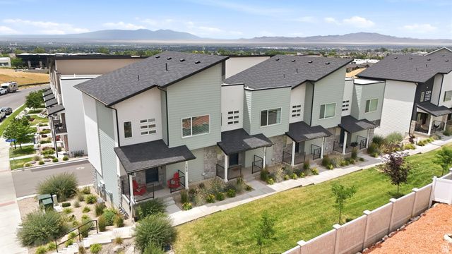 1639 E INDIGO LOOP, Layton, UT 84041