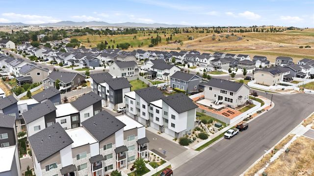 1639 E INDIGO LOOP, Layton, UT 84041