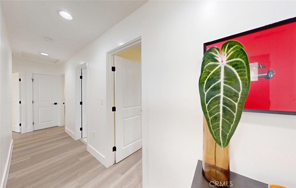 Image 15 of property listing at 4014 W Kent, Santa Ana, CA 92704