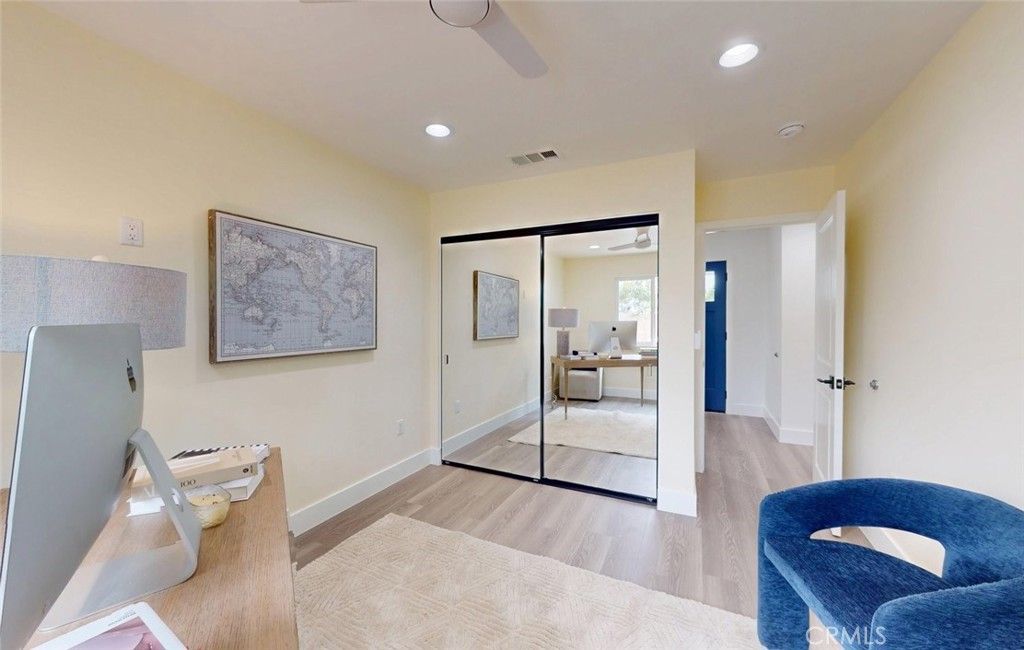 Image 17 of property listing at 4014 W Kent, Santa Ana, CA 92704
