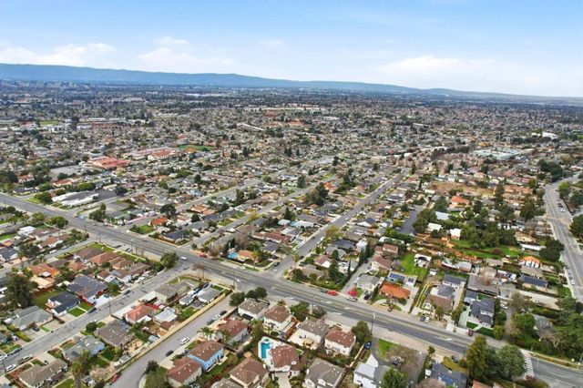 88 Donna Adelle Court, San Jose, CA 95127