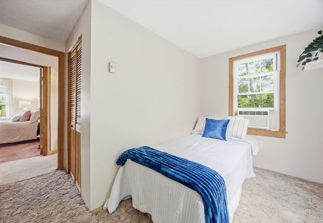17 Great Pond Rd, Weymouth, MA 02190