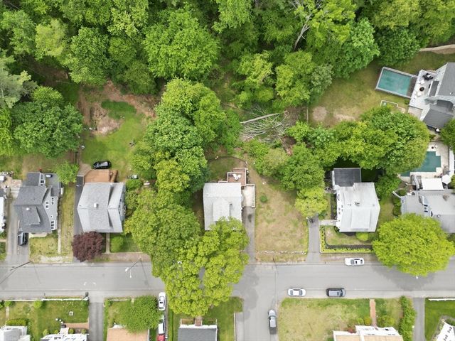 17 Great Pond Rd, Weymouth, MA 02190