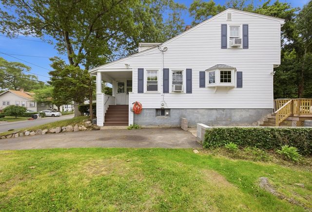 17 Great Pond Rd, Weymouth, MA 02190