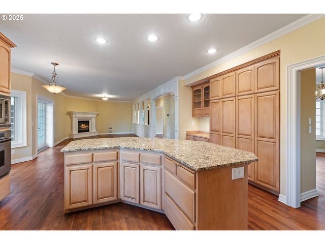 3110 Nw LACAMAS Dr, Camas, WA 98607