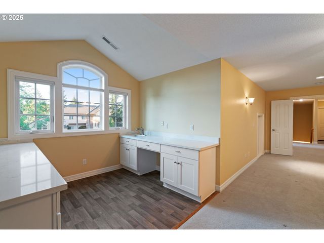 3110 Nw LACAMAS Dr, Camas, WA 98607